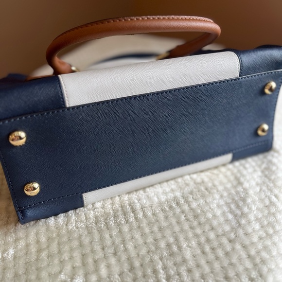 Michael Kors Hamilton Navy White khaki Gold Hardware +Shoulder Strap - Picture 7 of 13